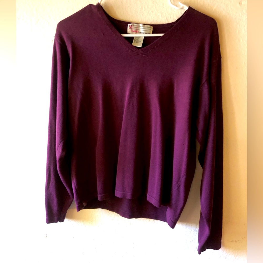 Great quality purple rich sweater